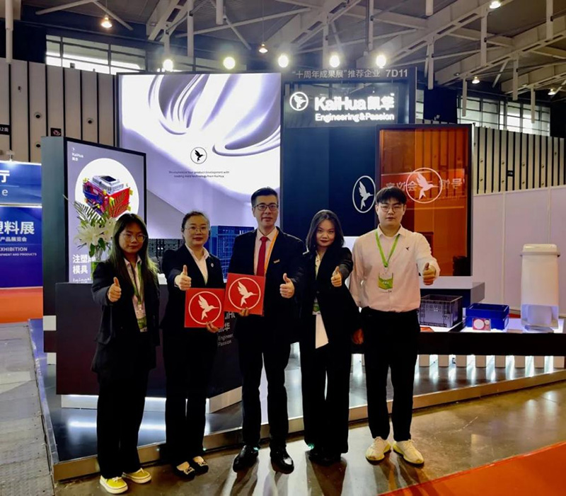 KaiHua-Team1.jpg